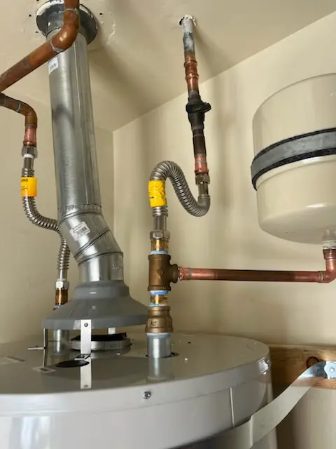 Water heater installation and plumbing repair in Kennett